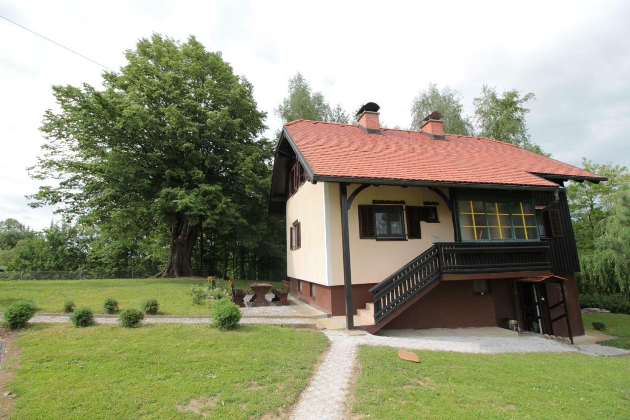 Holiday Home Winzerhaus Eva Spicnik Exterior photo
